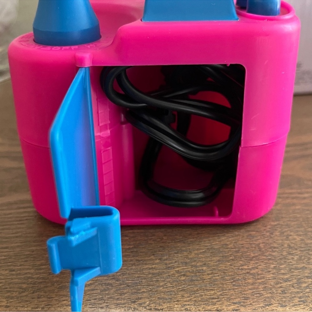 Vibrant Electric Balloon Pump - Picture 3 of 9